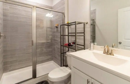Wake Forest House | Enjoy Comfy Room in a Quiet & Lovely Community