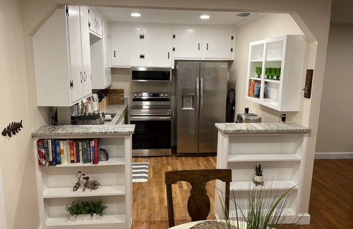 Crawfordville Cottage | Enjoy Crawfordville at the Courtyard’s Pelican Cottage.