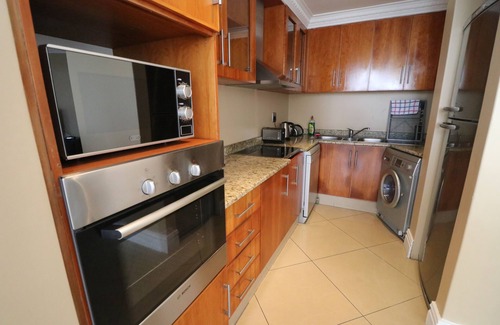 Durban Apartment | Enjoy Durbans Finest area along the beach
