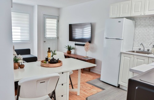 Villeray Apartment | Enjoy elegant and central accommodation.