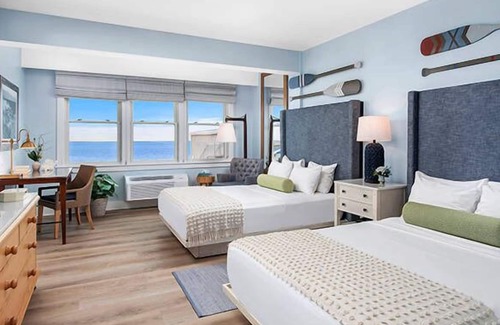 Silver Beach Hotel | Enjoy Golfing at Cape Cod Country Club! 2 Spacious Units, FREE Parking!