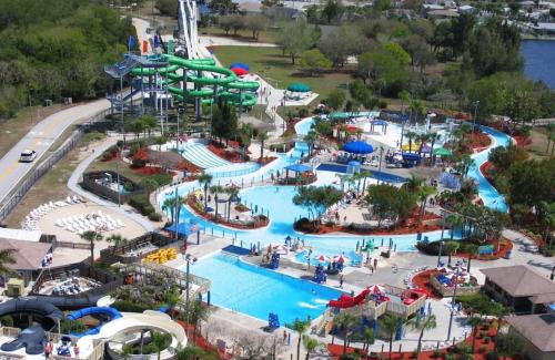 Mariner House | Enjoy Heated Salt Water Pool! Ideal for 2 Families