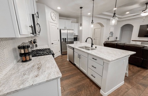 Las Cruces House | ⭐️Enjoy Las Cruces at this Farmhouse Home w/3 BR