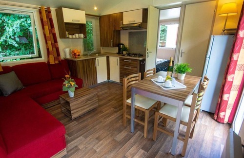 Luxembourg Ardennes House | Enjoy luxury and nature in the Mullerthal mobile home at Resort Walsdorf. Pet-free or pet-friendly.
