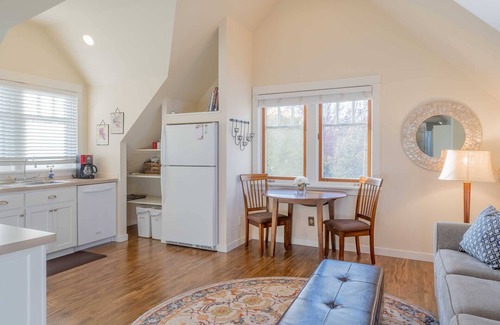Corvallis Cottage | Enjoy Luxury Living In Downtown Corvallis