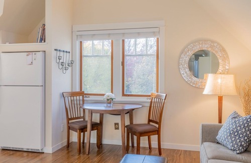 Corvallis Cottage | Enjoy Luxury Living In Downtown Corvallis