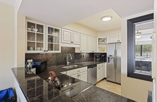 Shelter Cove Condo | Enjoy Marina & Water Views from Private Balconies - Near Beach