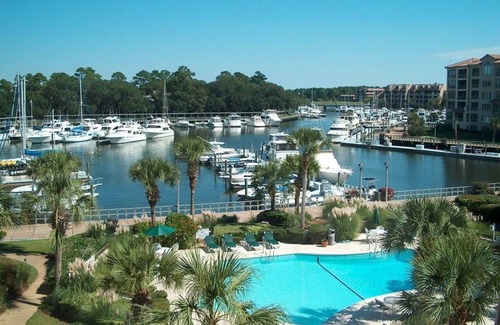 Shelter Cove Condo | Enjoy Marina & Water Views from Private Balconies - Near Beach