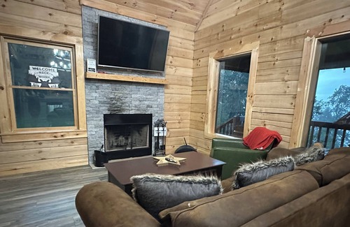Mentone Cabin | Enjoy Mentone in our cozy and comfy cabin!