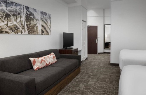 Vancouver House | Enjoy Modern New Rooms at our Vancouver,