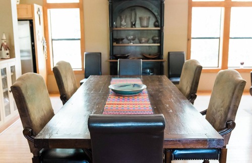 Wellborn House | Enjoy our 5-bedroom, peaceful, wooded retreat in College Station