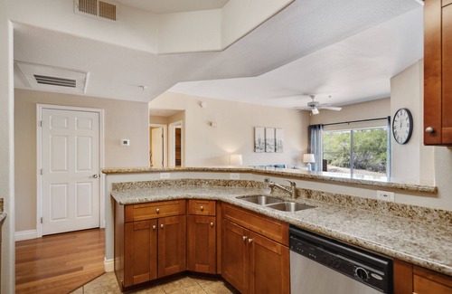 Fountain Hills Condo | Enjoy Paradise in this Quiet, Resort-Style 2 BR Condo