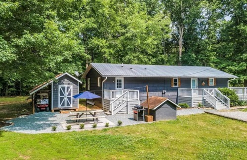 Macon House | Enjoy peaceful lake life at the Cozy Lake Gaston Estates Cottage!
