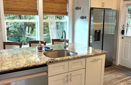 Newland Cottage | Enjoy River Front Living in Linville Land Harbor.Waterfront Views,Modern Cottage