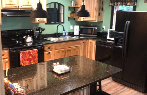 Millers Creek Cabin | Enjoy spectacular views just seconds from the Blue Ridge Parkway.
