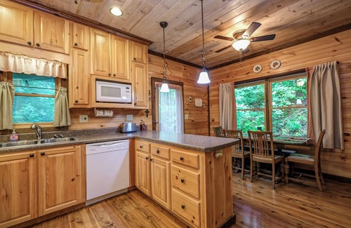 Blue Ridge Cabin | Enjoy sunsets from this quaint mountain cabin, 3 minutes from historic downtown.