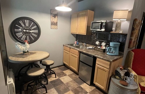 Newaygo Cabin | Enjoy the beautiful views of the Muskegon River near Hardy Dam and Dragon Trail
