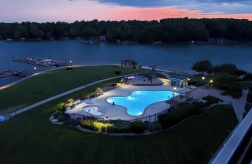 Huddleston Condo | Enjoy the beauty of fall at Smith Mountain Lake, indoor heated pool and hot tub.