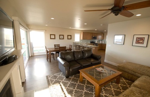 Avila Beach House | Enjoy the big ocean views, hear the waves crashing, enjoy the coastal vibe.