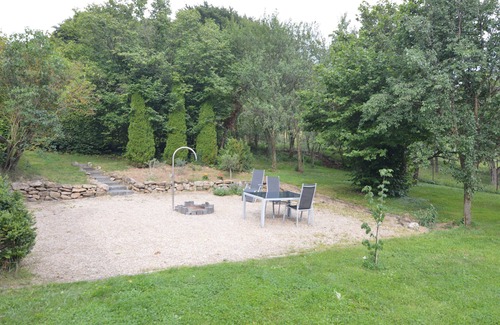 Alendorf Apartment | Enjoy the tranquility of nature, -/juniper reserve in Alendorf