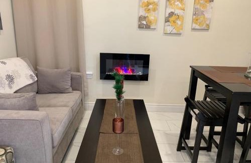 Walkerville House | Enjoy the Hot Tub while staying close to Caesars, Riverfront, Downtown & Dining!