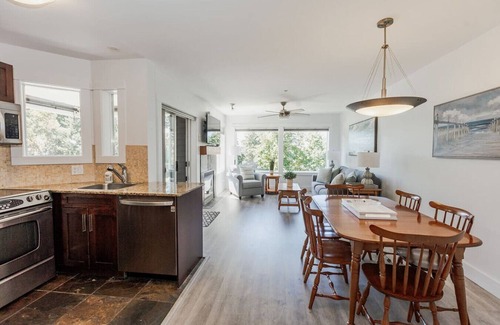 Regional District of Nanaimo Apartment | Enjoy the Ocean Breeze on the Deck Suite A