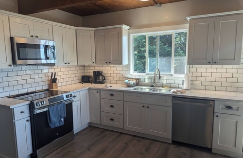 Otter Rock House | Enjoy the Oceanfront Views at this Pet Friendly home, with Beach Access Nearby