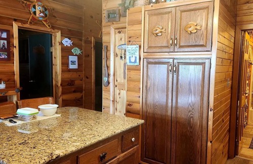 Rodney Cabin | Enjoy the Peace and Calm of our Lake Cabin and Create FAMLY MEMORIES