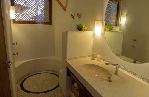 Troncones Villa | Enjoy the sunset in this luxurious condo