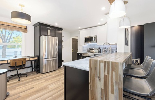 West End House | Enjoy the saltwater hot tub and gas fire pit in this 5 bedroom 2.5 bath house