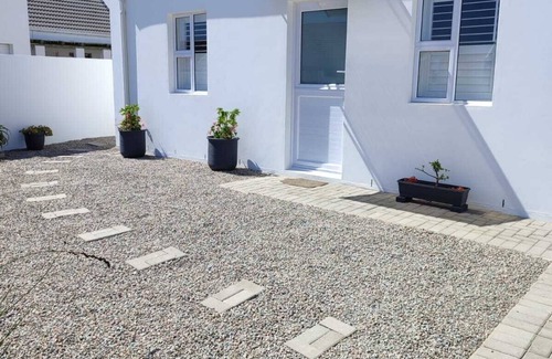 St. Helena Bay Cottage | Enjoy the Self - Catering Cottage in St Helana bay. Golfing, Walks on the beach.