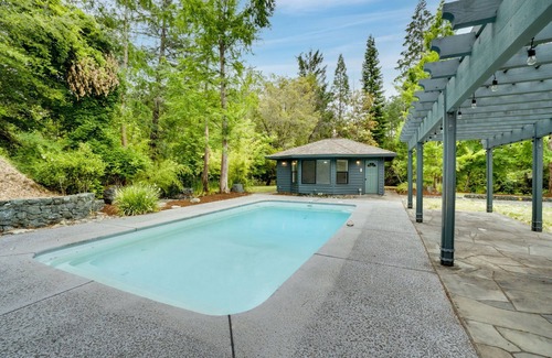 Willow Creek Apartment | Enjoy the Serenity on this 5-acre multi-unit Estate with 1 bdr suite pool house