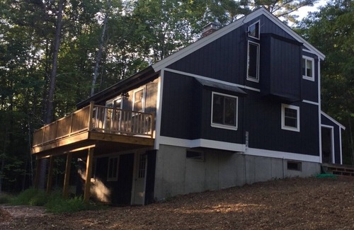 Freedom House | Enjoy the White Mountains and Lakes Region, pet friendly open to seasonal rental