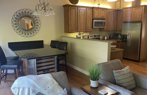 Fairfield Bay House | Enjoy this 3 bedroom home with Mountain Ranch Golf Course right in the backyard!