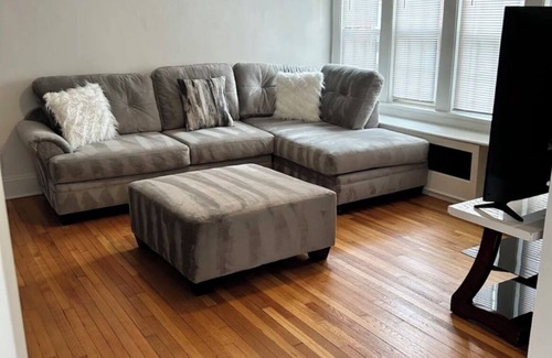 Cleveland Apartment | Enjoy this historic charming spacious clean One-bedroom Apartment. Pet Friendly