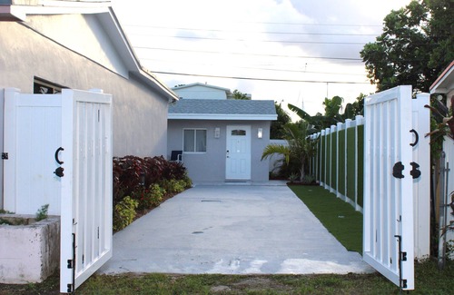 Miami Gardens Apartment | Enjoy this stylish studio space. Walking distance from Hardrock Stadium