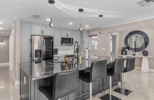 Naples House | Enjoy this Waterfront Paradise in Naples Florida with Private Pool!