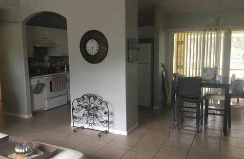 North Port House | Enjoy tropical setting this winter