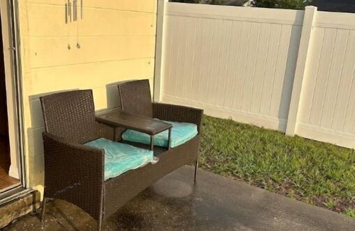 Fairvilla House | Enjoy your home away from home!