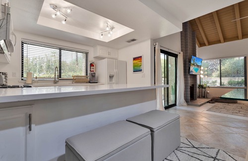 Palm Springs Condo | Enjoy your Palm Springs Happy Place!