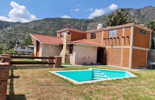 Ixtacamaxtitlan Cabin | ENJOY YOUR STAY IN THIS EXCELLENT CABIN