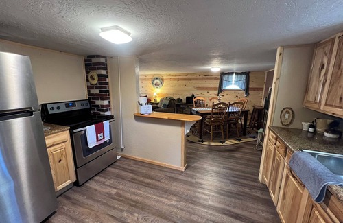 Inkom House | Enjoy your stay at the Cabin Creek Inn