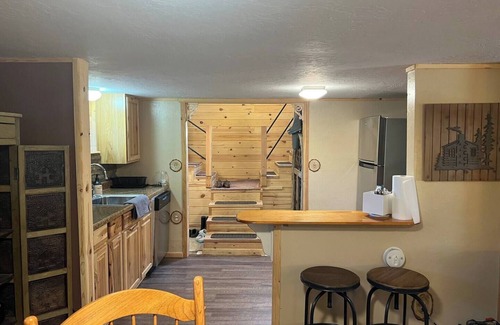 Inkom House | Enjoy your stay at the Cabin Creek Inn