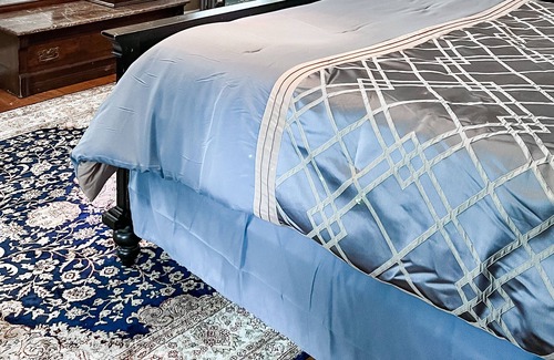 Winchendon House | Enjoy your stay in an antique home in an antique toy museum!