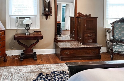 Winchendon House | Enjoy your stay in an antique home in an antique toy museum!
