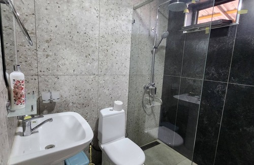 Tashkent Hotel | Enjoy your stay in nice place for big families and groups up to 15 guests