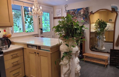 Kitsilano House | Enjoy your stay in the heart of Kits.