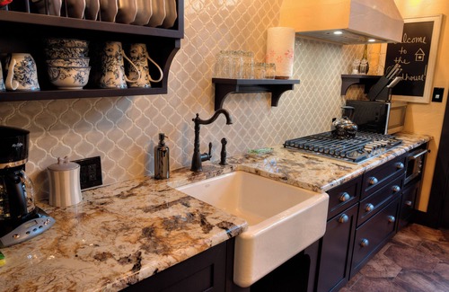 Columbia Cottage | Enjoy your stay in the country. Dog friendly with a fenced-in yard