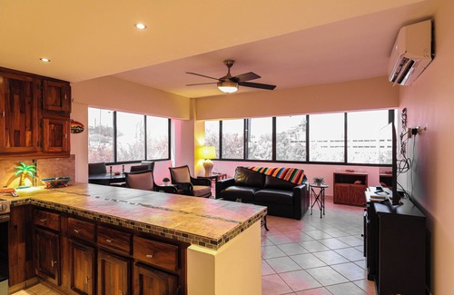 Marina Condo | Enjoy Your Vacation In This Beautiful Condominium!