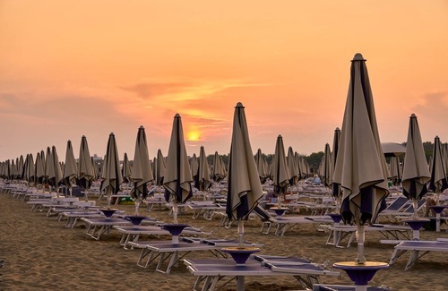 Bibione Villa | Enjoy Your Vacation in a Beautiful Apartment with Pool Access
